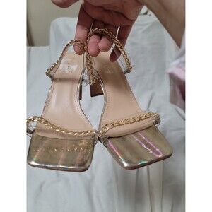 Jessica Carlyle gold slip ons